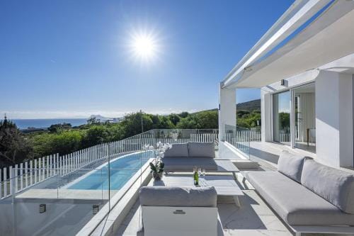 Villa Eden - private pool and sea views I 2399 Hotel in Costa del Sol