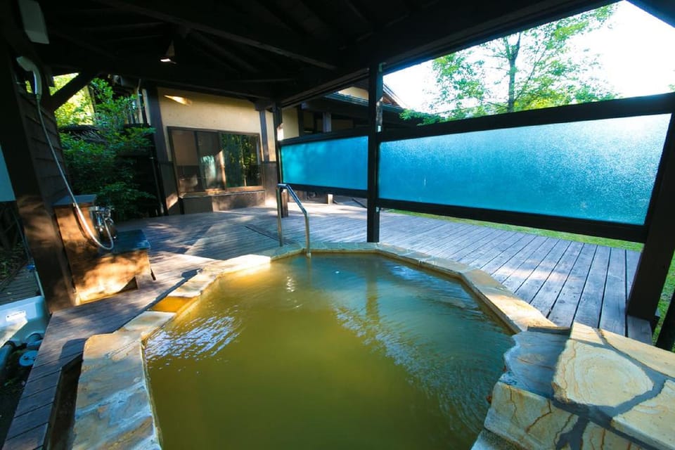Hot spring bath