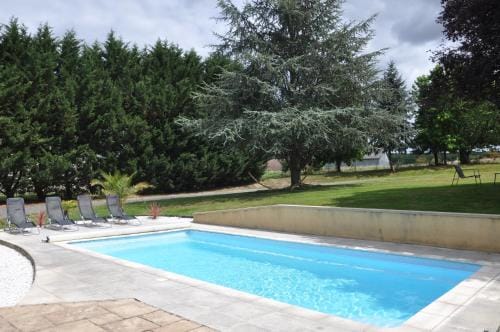 Chez Aurelie & Sacha Hotel in Centre-Val de Loire