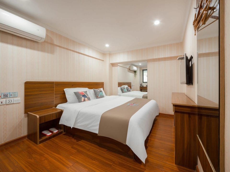 Pai Hotel Nanjing West Shengtai Road Subway Station Hotel in Nanjing