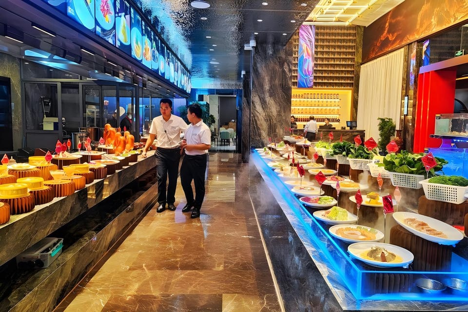Lavande Hotel Shanghai Hongqiao Railway Station National Convention & Exhibition Center Hotel in Shanghai