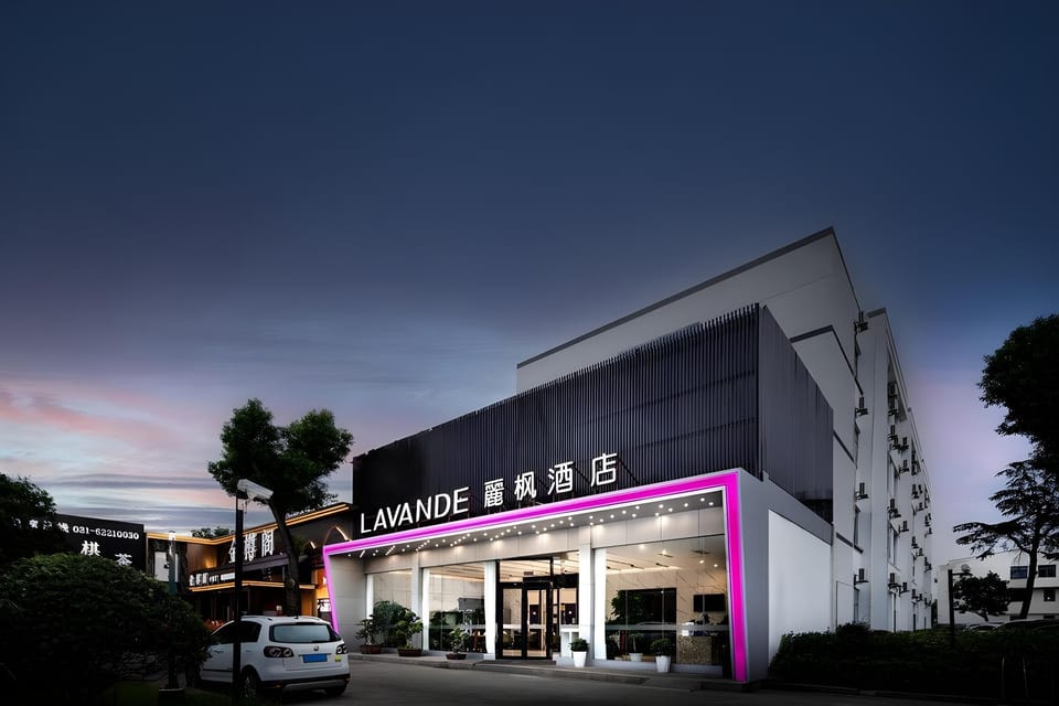 Lavande Hotel Shanghai Hongqiao Railway Station National Convention & Exhibition Center Hotel in Shanghai