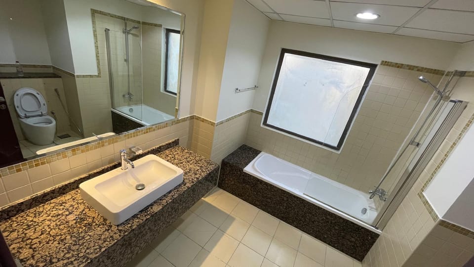 Business Backpackers JBR Hostel in Dubai