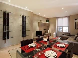 Apartamentos Sorolla House Hotel in Valencia