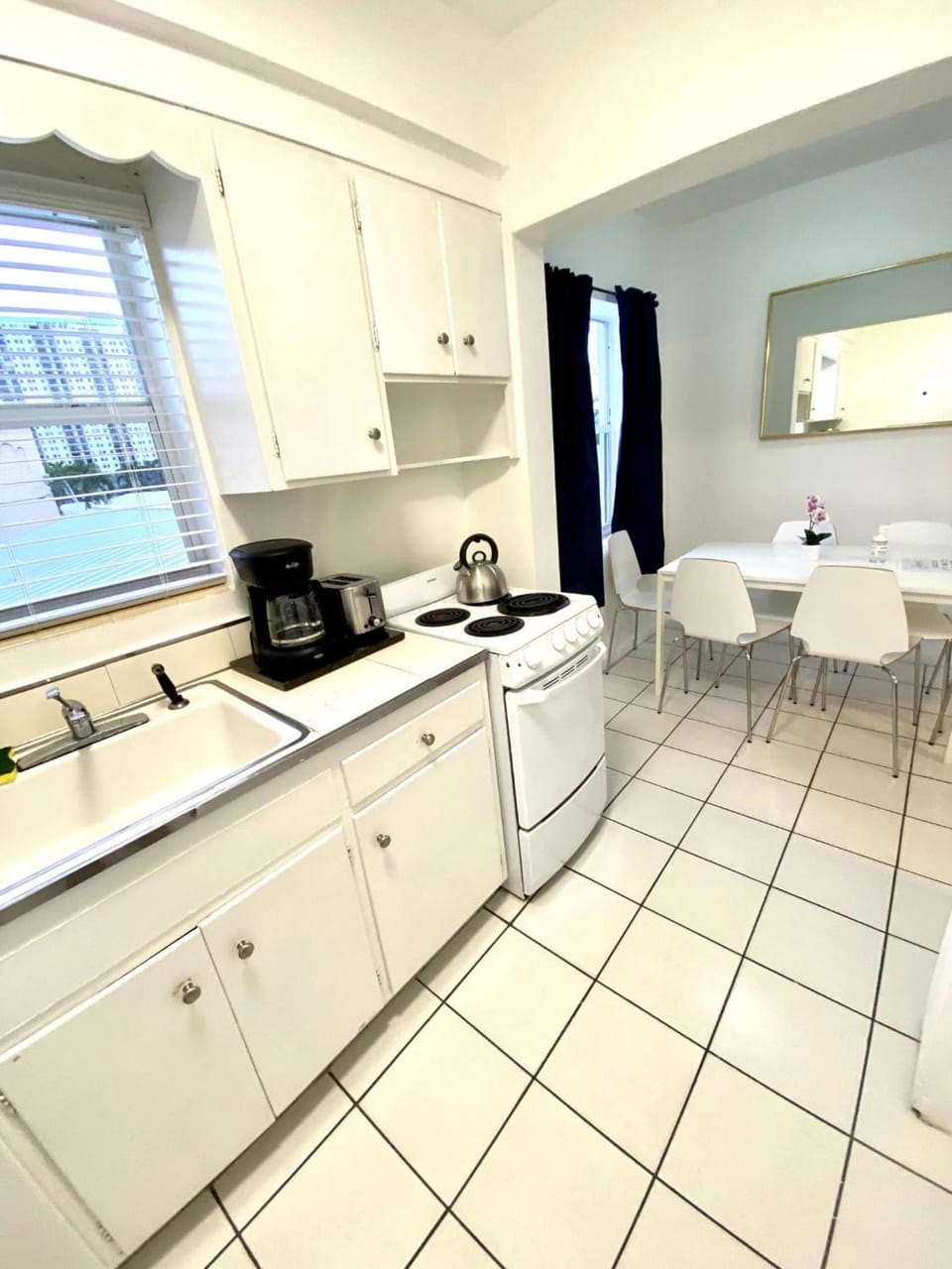 Southwinds Inn by The Gold Nests Motel in Hollywood Beach