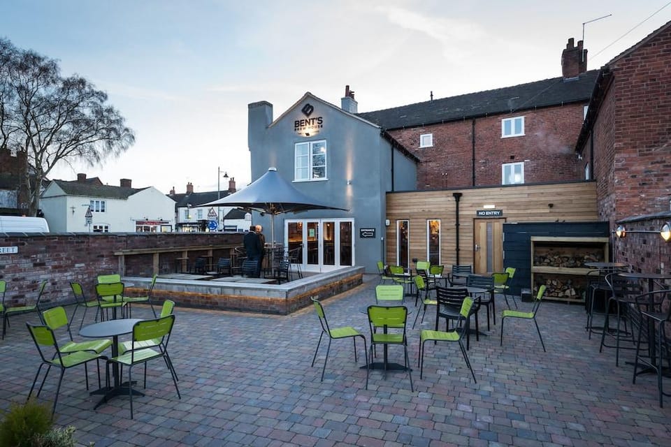 The Little George Hotel in England
