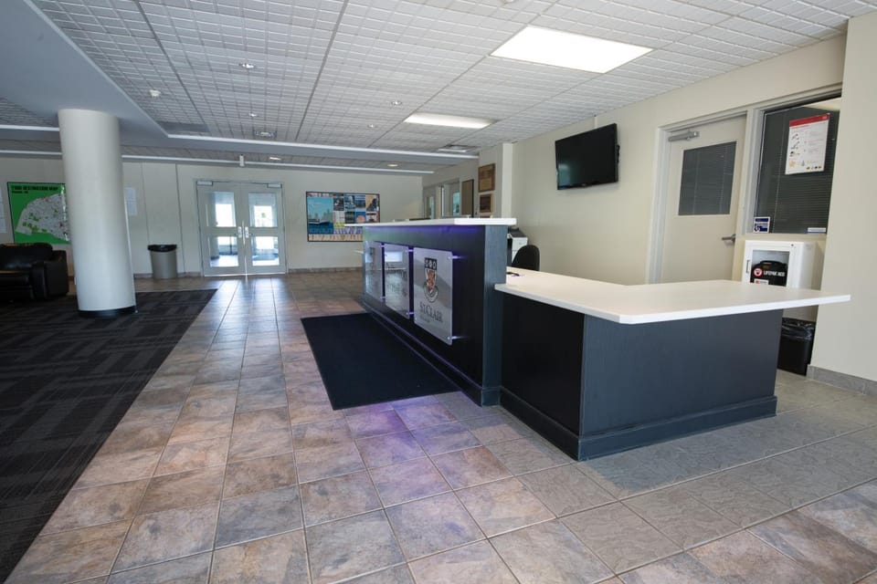 Residence & Conference Centre - Windsor Apartment hotel in Windsor