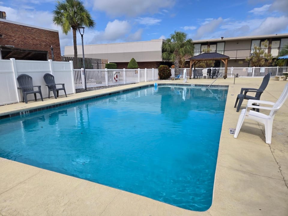 Stay Inn - Bartow Hotel in Polk County