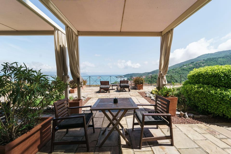 Miramare Apartments&Suites Apartment hotel in La Spezia