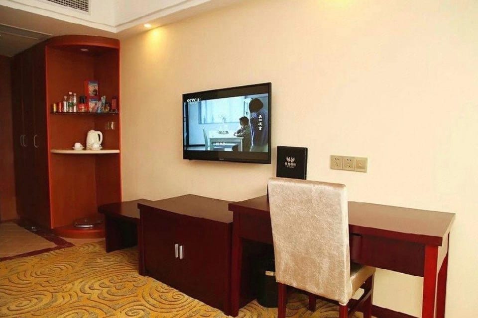 Huiyang Business Hotel(Ningguo Wannan Sichuan-Tibet Line) Hotel in Zhejiang