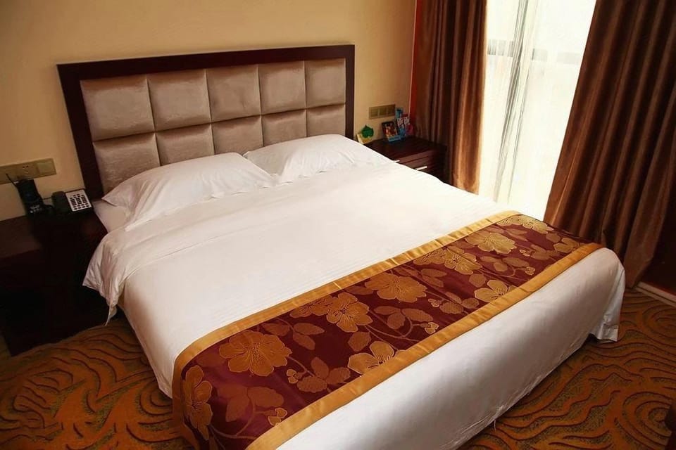 Huiyang Business Hotel(Ningguo Wannan Sichuan-Tibet Line) Hotel in Zhejiang