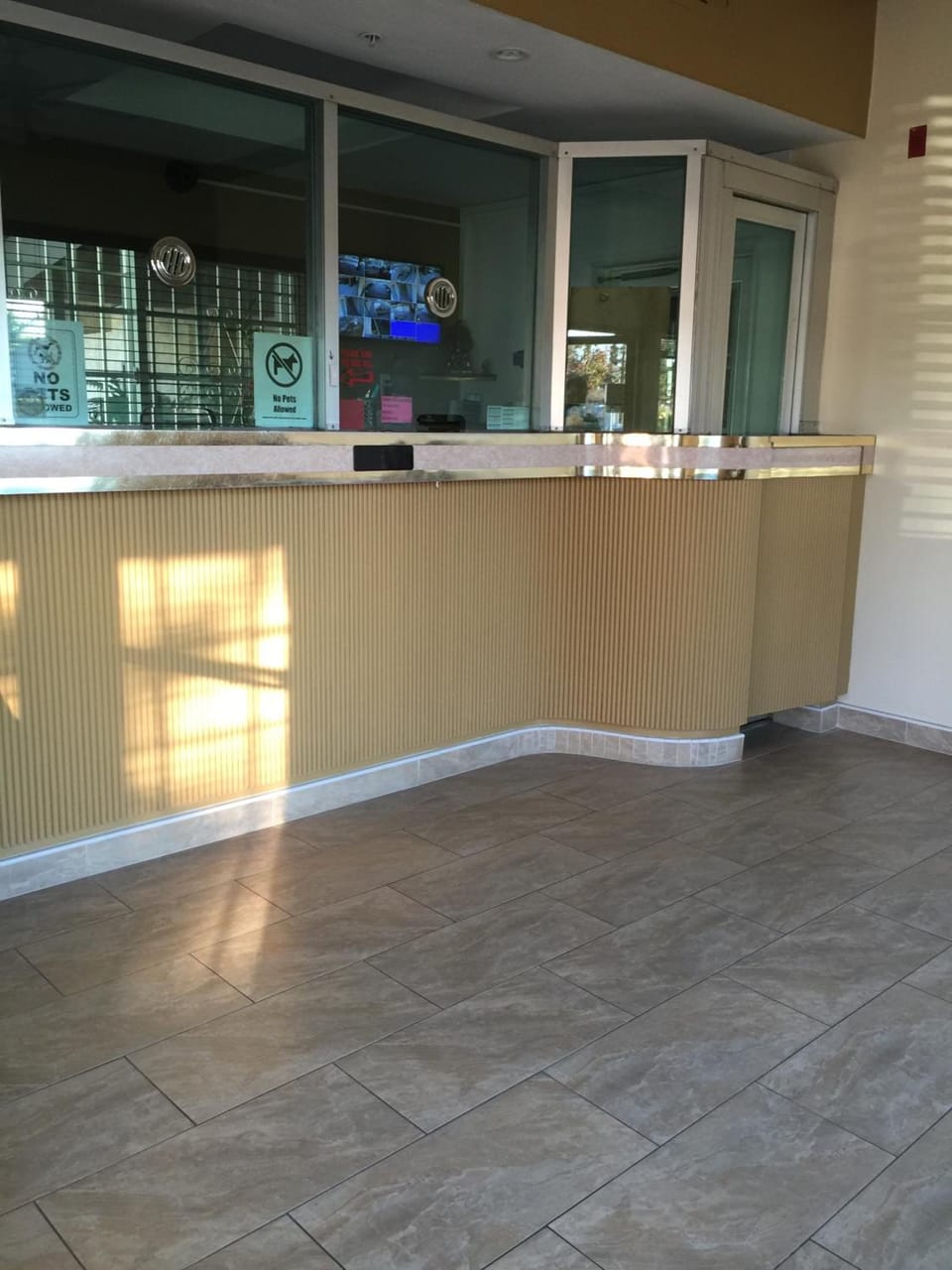 Mountain Inn Motel in Chino