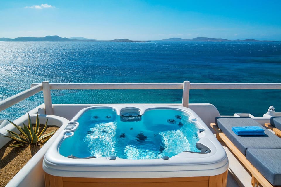 Mykonos Grand Hotel & Resort Hotel in Agios Ioannis Diakoftis