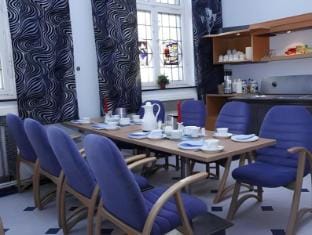 Coffee shop