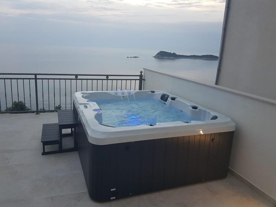 Apartments Mrkan Hotel in Cavtat
