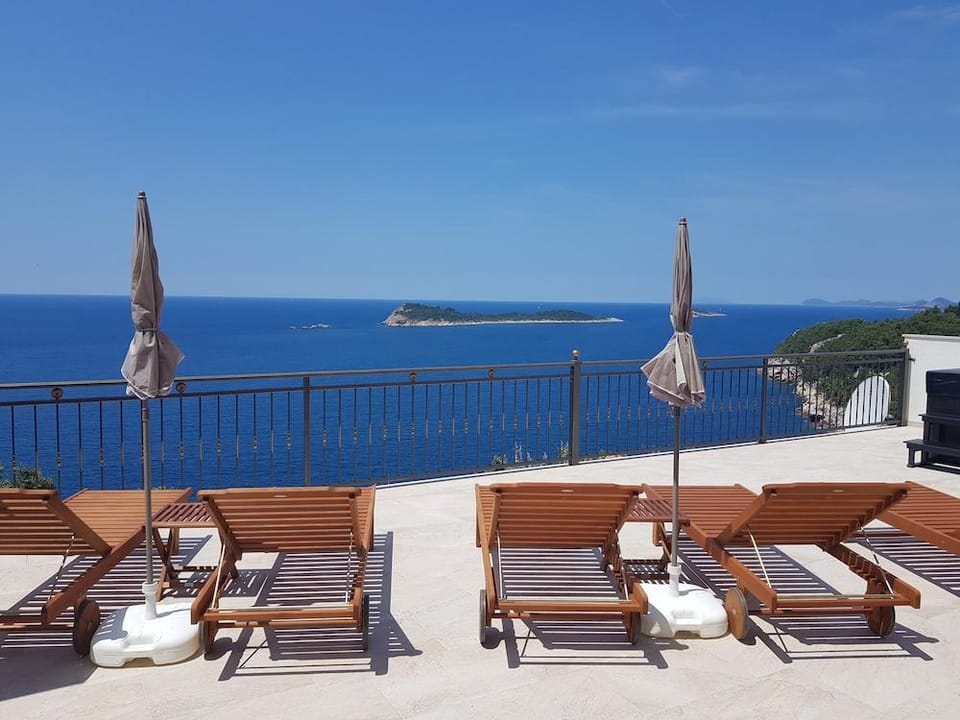 Apartments Mrkan Hotel in Cavtat