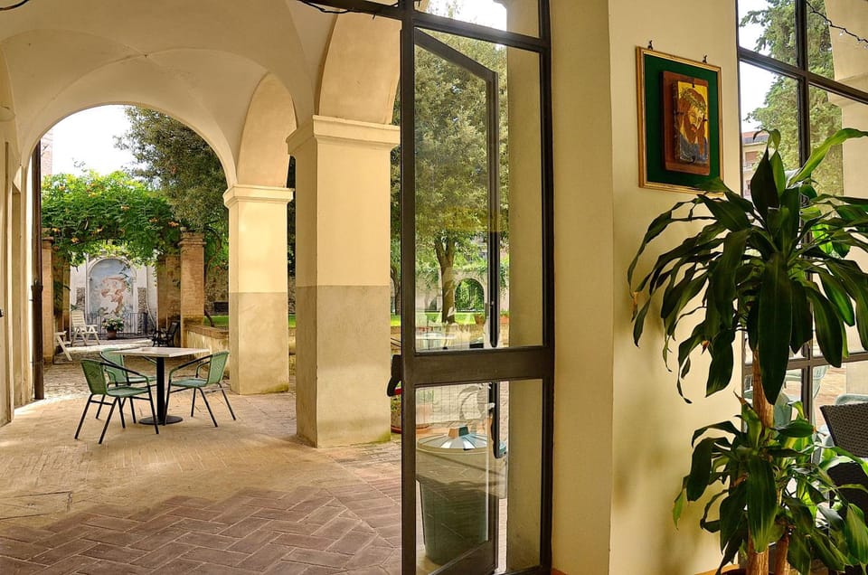 Ostello Palazzo Pierantoni Hostel in Foligno