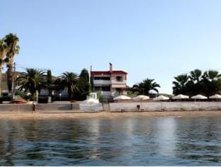 Over Sea Rooms & Villas Hotel in Euboea