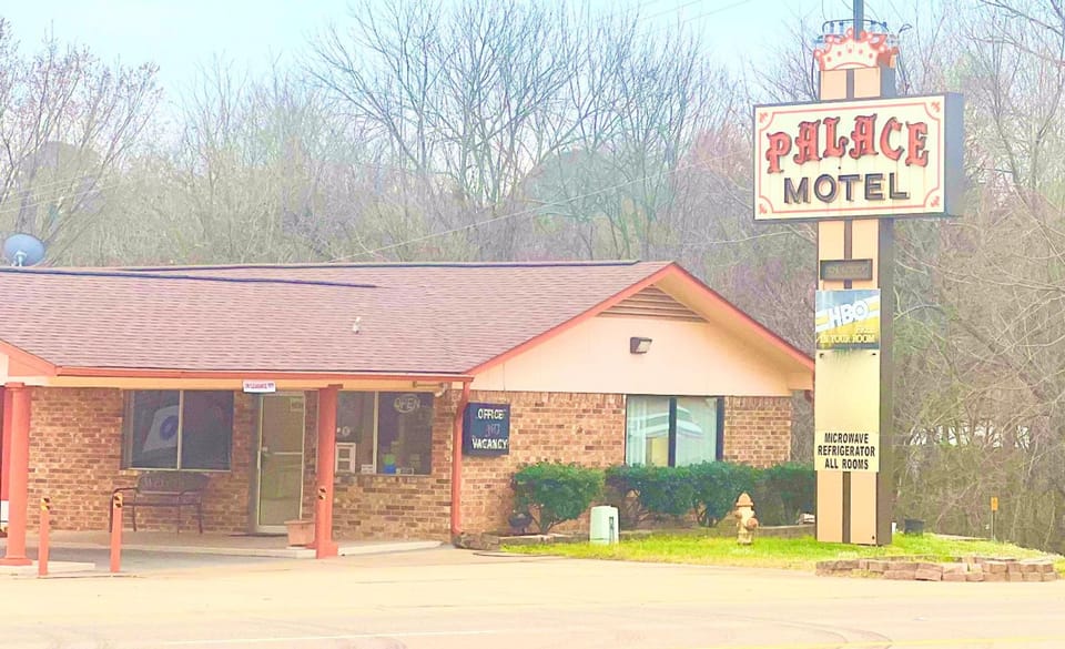Palace Motel DEQUEEN Motel in Arkansas