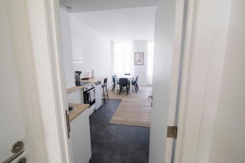 TravelEase - Midi Hotel in Brussels