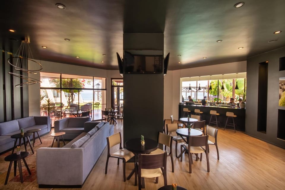 Bar/lounge