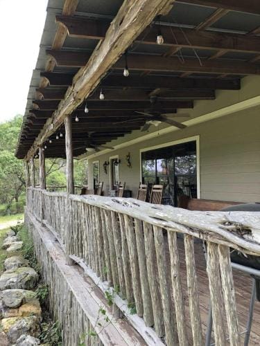 Antler Mountain House Hotel in Rio Grande