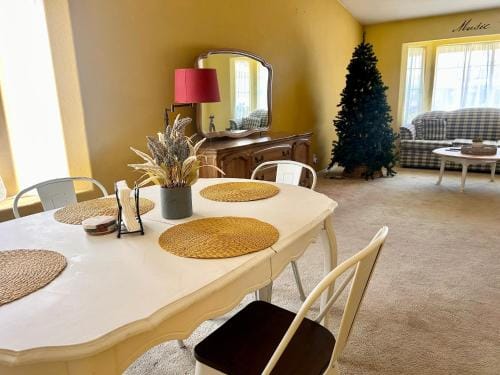 Meadow Harvest Suite with TV and private bathroom Hotel in Hemet