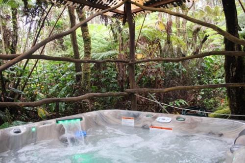 Halema'uma'u- Hale Kumu La'au Lodge in Volcano