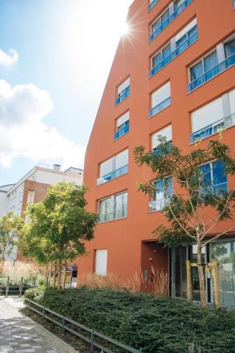 Twenty Business Flats Lille - Bayard Hotel in Lille
