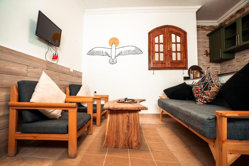 Shared lounge/TV area