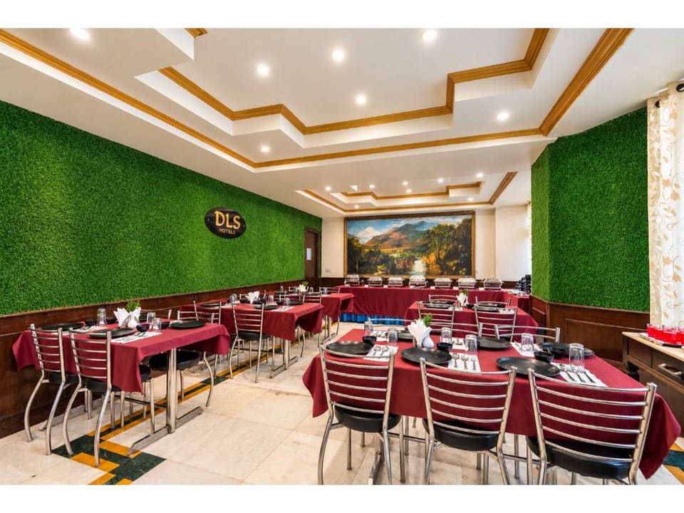 Hotel Pearl By DLS Hotels  Hotel in Uttarakhand