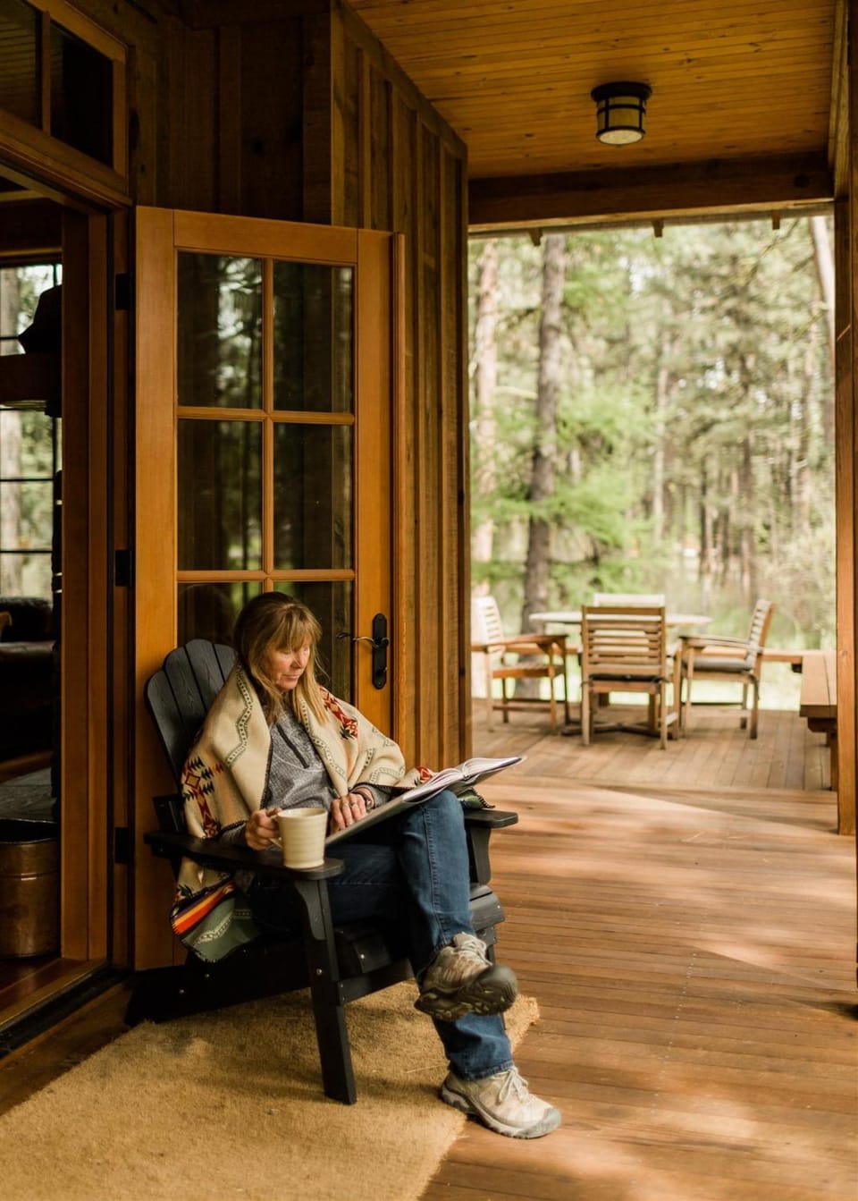Lake Creek Lodge Resort in Camp Sherman