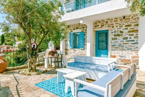 Patras Apartments Hotel in Icaria