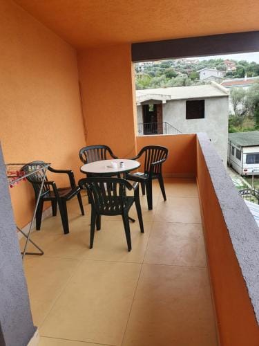 Apartmen Kuca za odmor i familiju Hotel in Montenegro