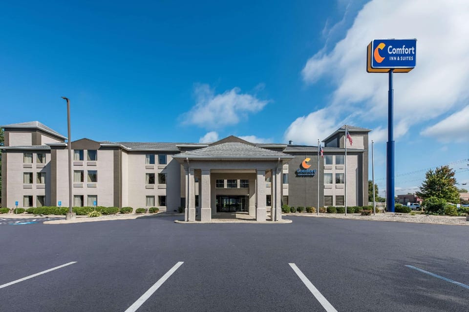 Comfort Inn & Suites Tipp City Dayton North I-75 Hotel in Ohio
