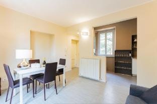 CO-C520-VMON4B1 - The Perfect Get Away in Cernobbio Hotel in Cernobbio