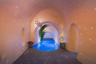 Sophia Privilege in Santorini Hotel in Oia