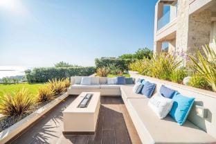 Villa Mare I Free* Heated pool & Infinite blue! Hotel in Crete