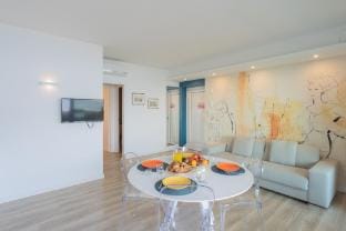 Valarin Milano, Luxory Apartment & Wellness Hotel in Domaso