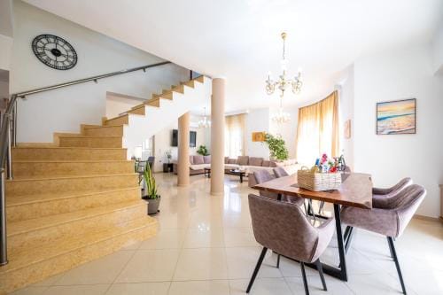 Mediterranean Luxury Villa Hotel in Ialysos