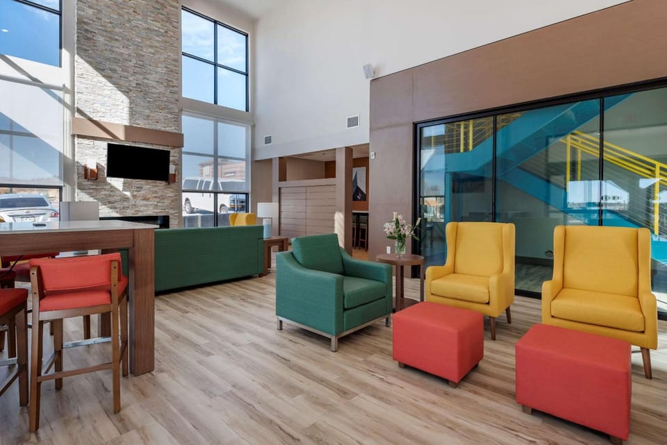 MainStay Suites Colorado Springs East - Medical Center Area Hotel in Colorado Springs