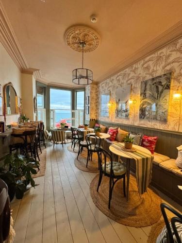 Mor Heli Guest House Criccieth Hotel in Criccieth
