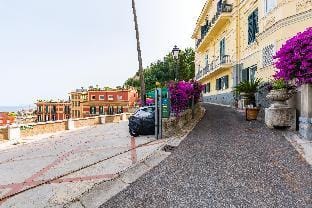 Villa Dolcevita by Napoliapartments Hotel in Naples