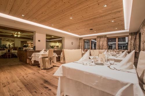 Pensione Camoscio Hotel in La Villa