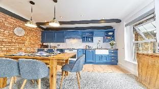Host & Stay | The Burrow Hotel in Alnwick