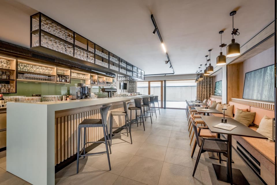 Bar/lounge