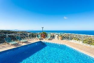 Villa Selini: Private Pool, Sea Views, A/C, WiFi, Eco-Friendly                                       Hotel in Crete