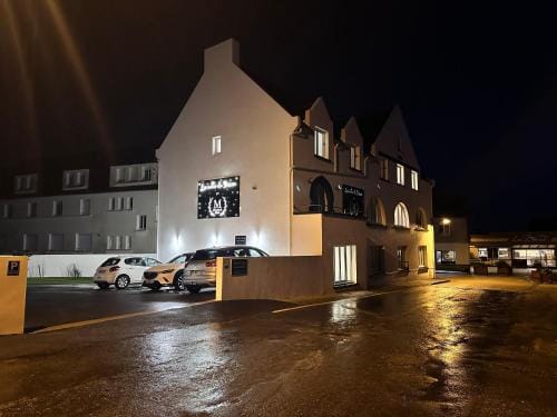 Les Suites du Dossen Hotel in Santec