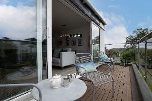 Coedrath Park - Sea Views from Balcony, Short Walk to Beach,  Parking Hotel in Saundersfoot