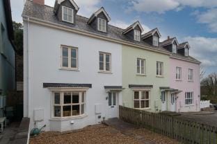Park Place Court - Close to Town Centre and Beach Hotel in Wales